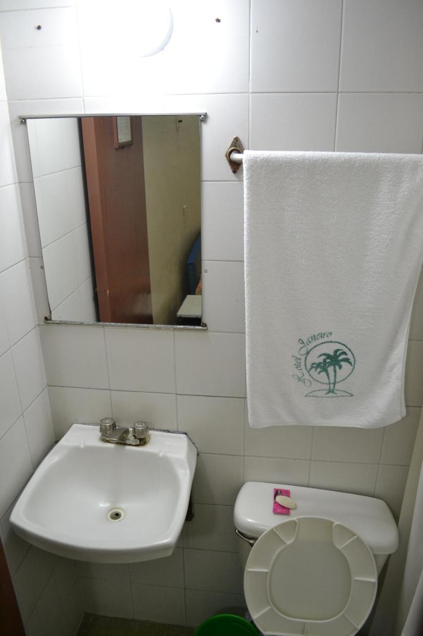 Hotel Janeiro Guadalajara Bagian luar foto